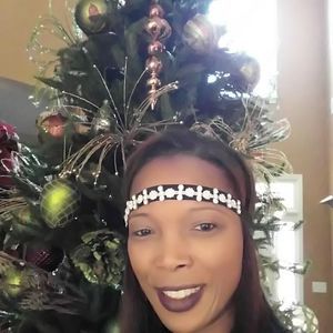 Meet your Posher, Mavis